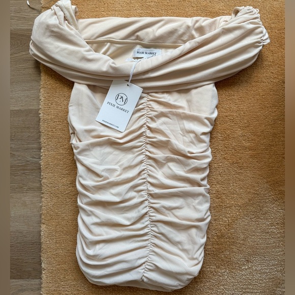 NWT Pixie Market RIVA RUCHED OFF-THE-SHOULDER TOP - Picture 9 of 12